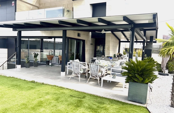 Cenador de madera para jardín